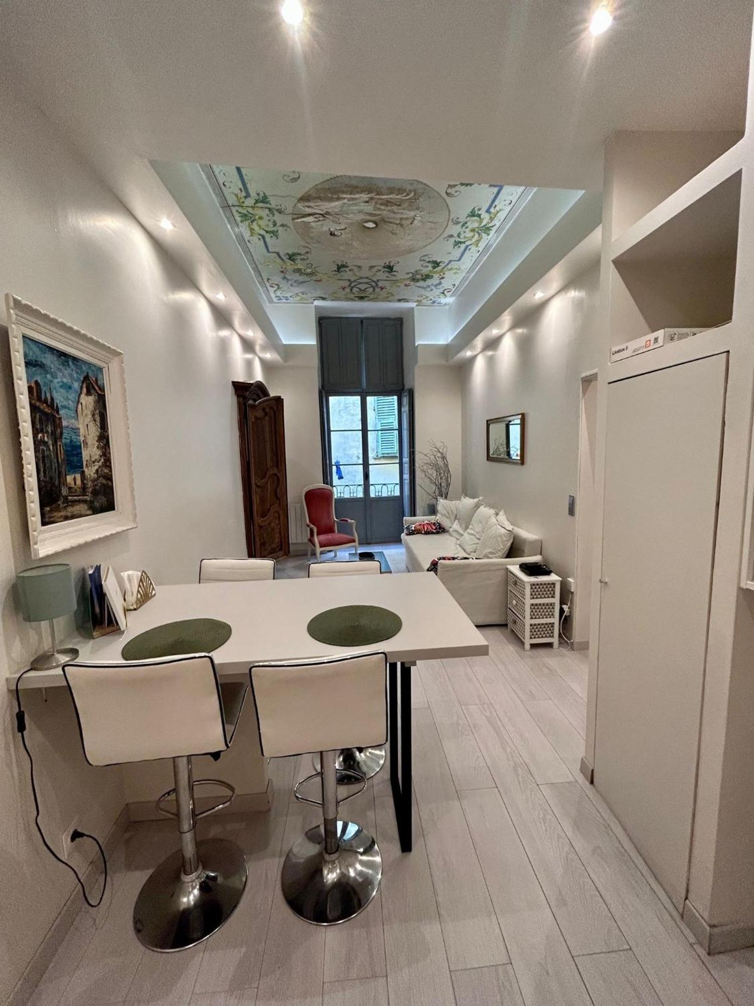 Luxury Apartment In The Heart Of Old Town Nice. Экстерьер фото